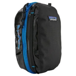 Patagonia Black Hole Cube Small Black W/ Fitz Trout