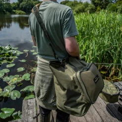 Korum Transition Bait & Bits Bag 18 Korum Transition Bait & Bits Bag -Exporteren Haak Lijn Winkel K0290046 7